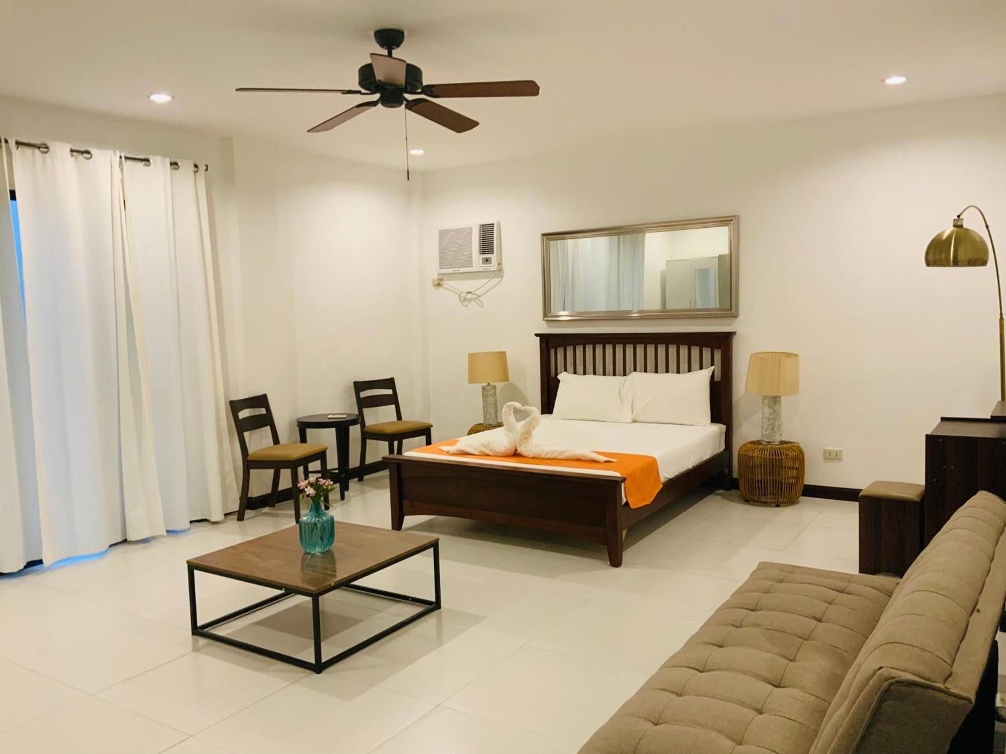 1888 Beach Resort Dumaguete City Exterior photo